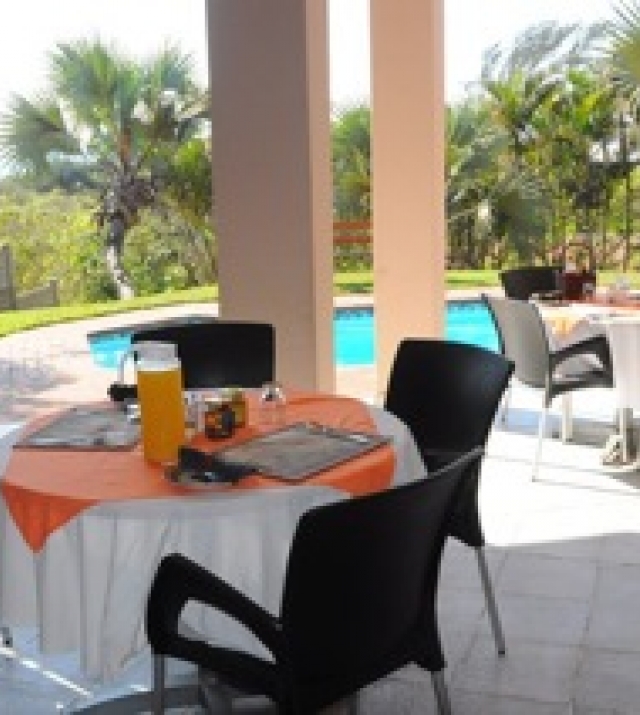 Breakfast-served-at-kwa-eden-guest-house.jpg
