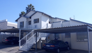 Lyndhurst- To Let- 2 Bed, 2 Bath Unit